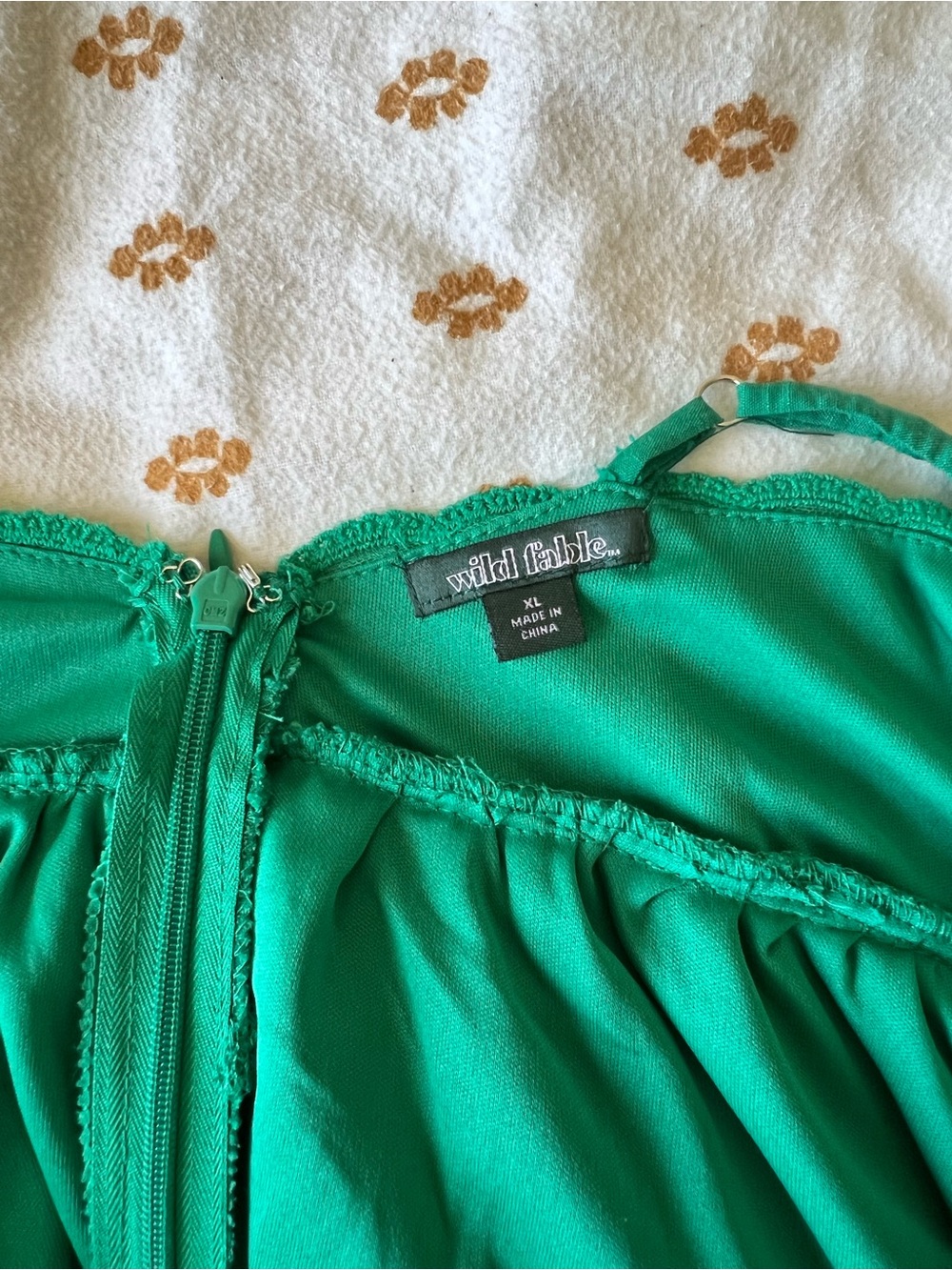 wild fable Emerald Green Satin Mini Dress with Lace-Trim Bodice - Picture 6 of 6